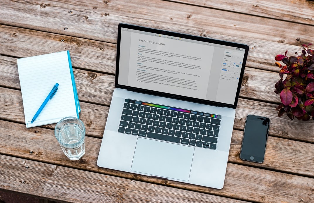Should I Hire an Online Essay Writing Service to Write My Essay?