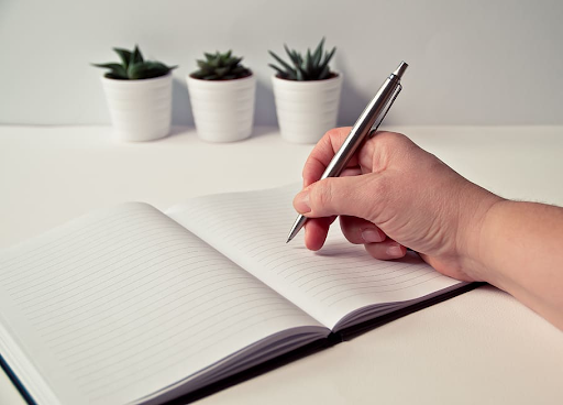 What is the Paper Revision Process at Your Essay Writing Service? Know